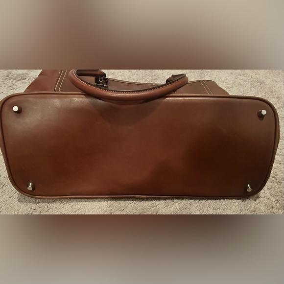 Vintage Coach Hampton Brown Large Leather
Tote DO4S-5131 - Picture 6 of 8